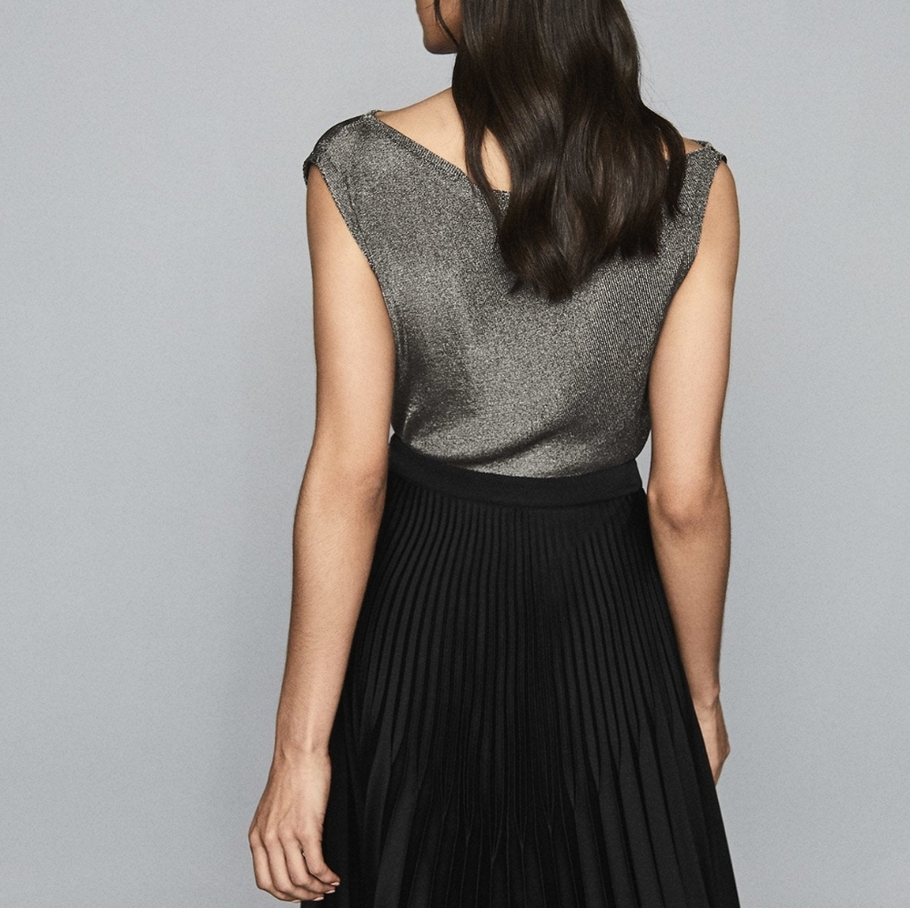 *Restock!* NWT REISS | Brigette Draped Knitted Blouse - Picture 5 of 8